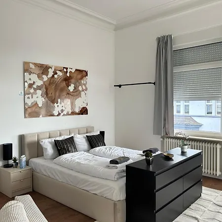 Honeybee * Koblenz (Rhineland-Palatinate)